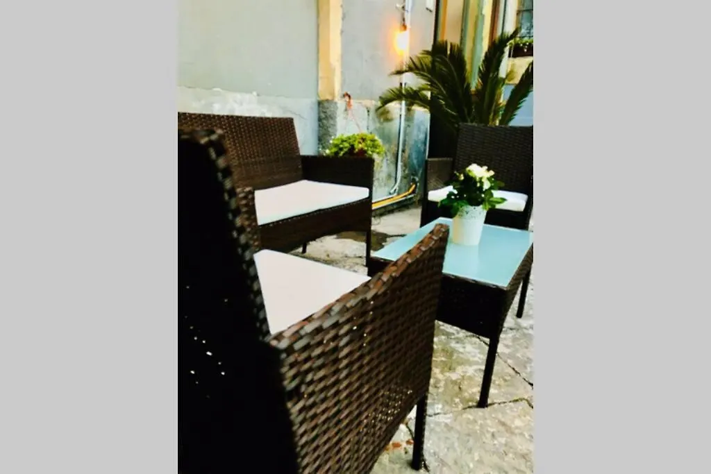 Holiday home Oli'S Charming House Villa Catania