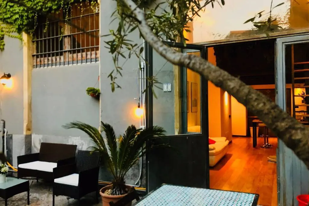 Holiday home Oli'S Charming House Villa Catania